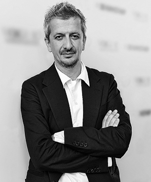 Константин Богомолов