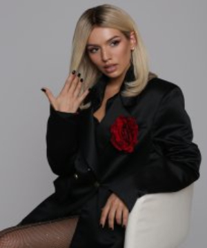 Люся Чеботина